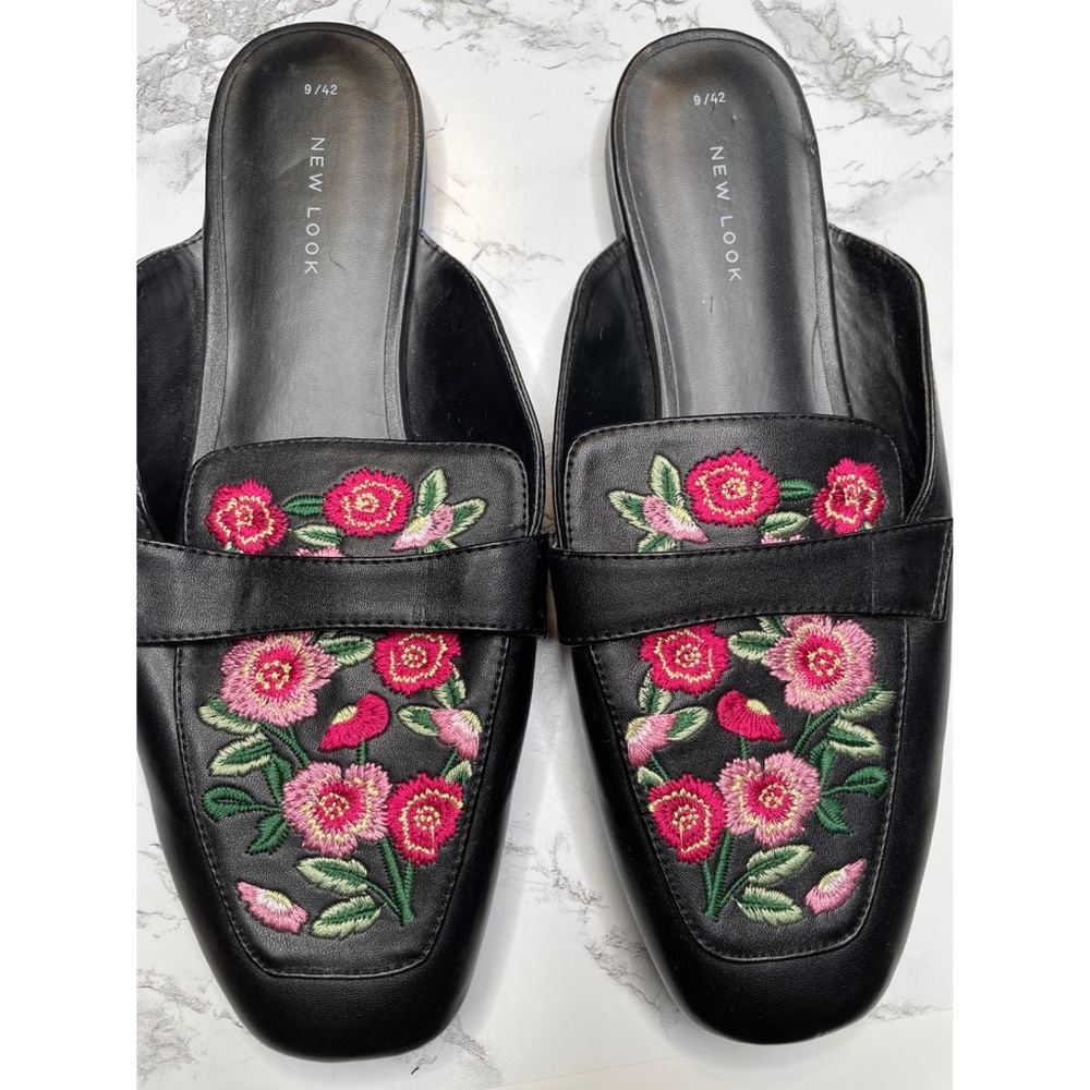 ASOS - Black Floral Mule - NWT - size 9